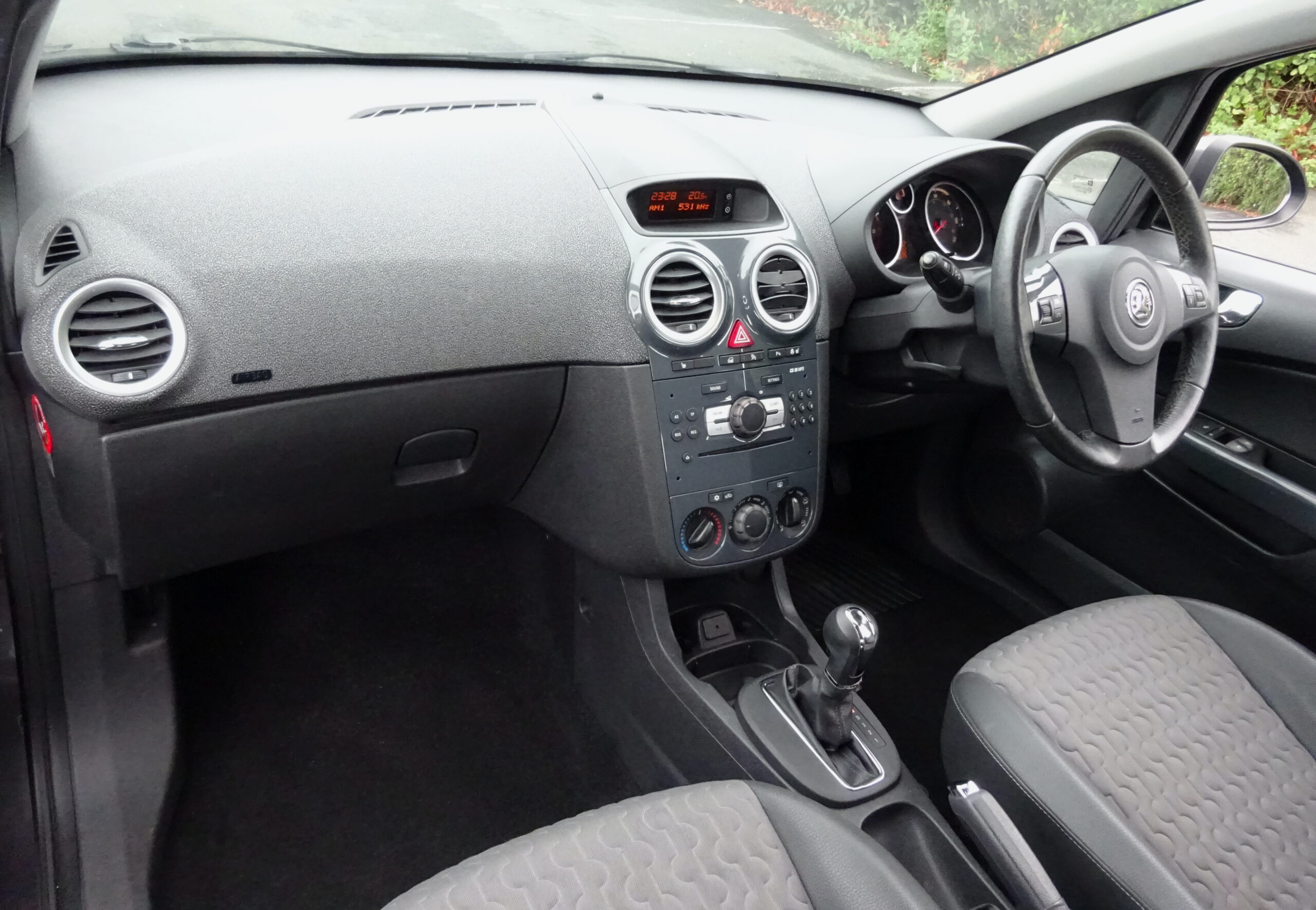 2011 Vauxhall Corsa 1.4 16V SE, Petrol, Automatic, 3dr, 52K Low Mileage, AA Warranty Included - Image 24