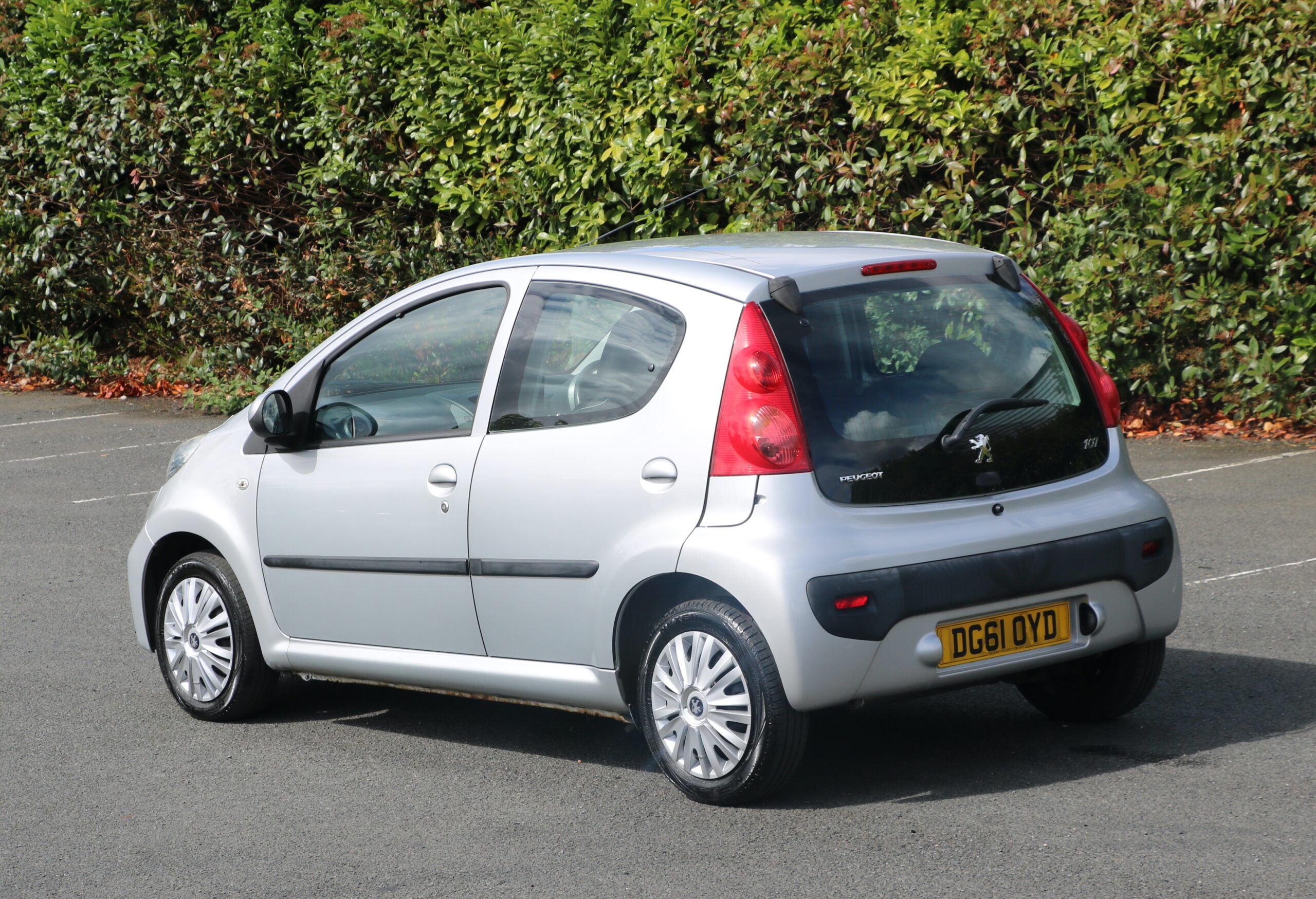 2012 Peugeot 107 Petrol Automatic 998cc, 5 Doors, 28k Mileage, £20 Rd tax, AA Warranty, Silver - Image 3