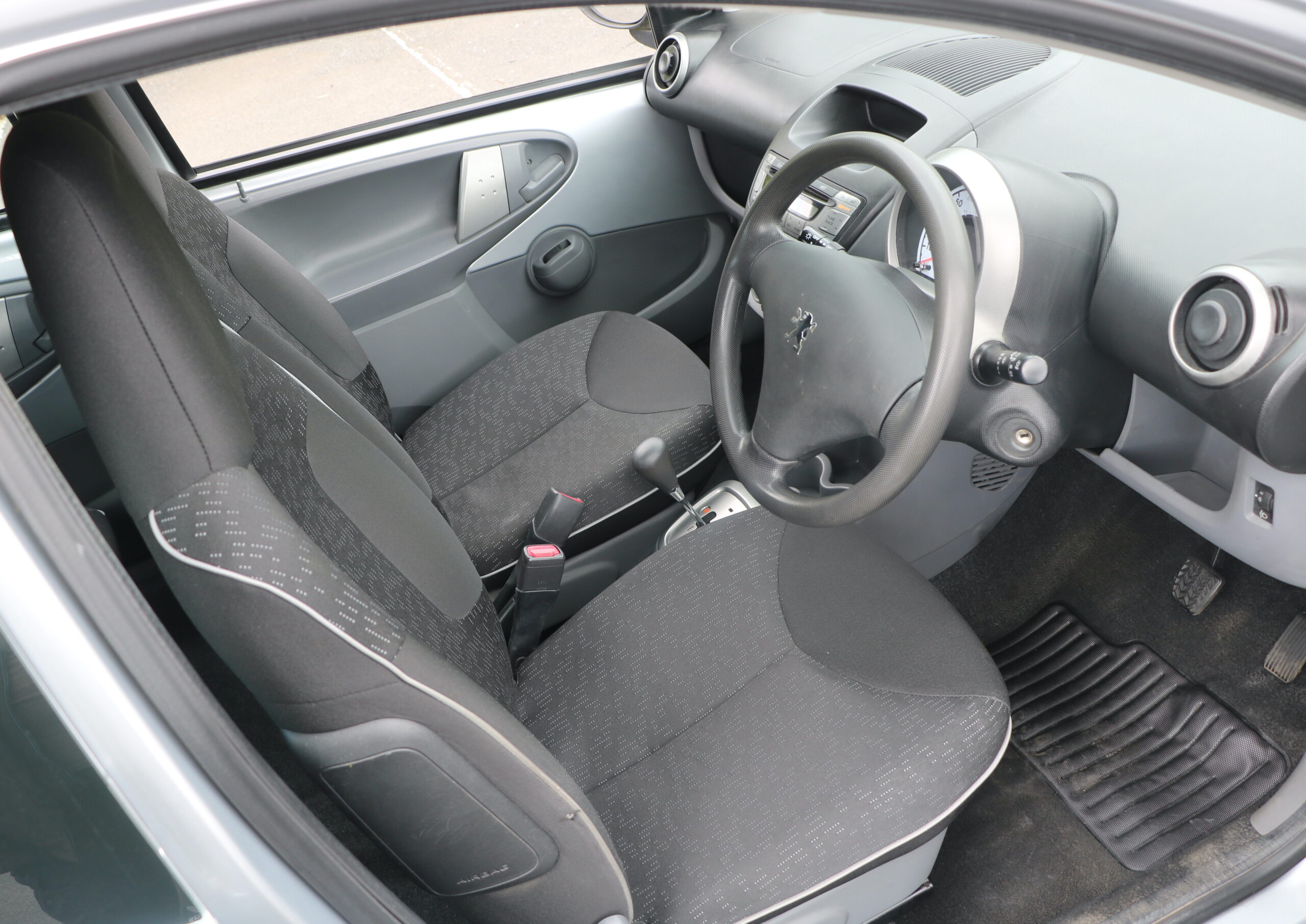 2012 Peugeot 107 Petrol Automatic 998cc, 5 Doors, 28k Mileage, £20 Rd tax, AA Warranty, Silver - Image 21