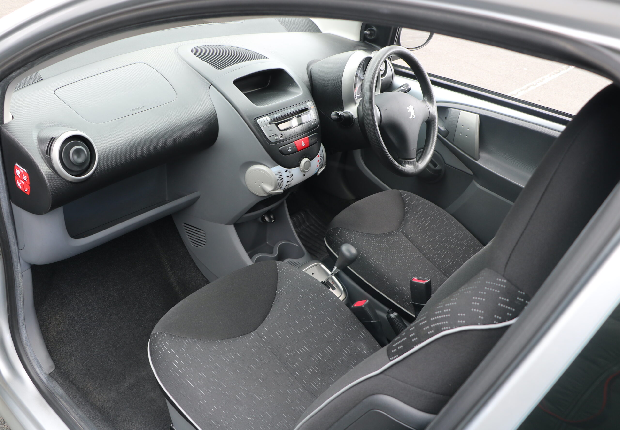 2012 Peugeot 107 Petrol Automatic 998cc, 5 Doors, 28k Mileage, £20 Rd tax, AA Warranty, Silver - Image 17