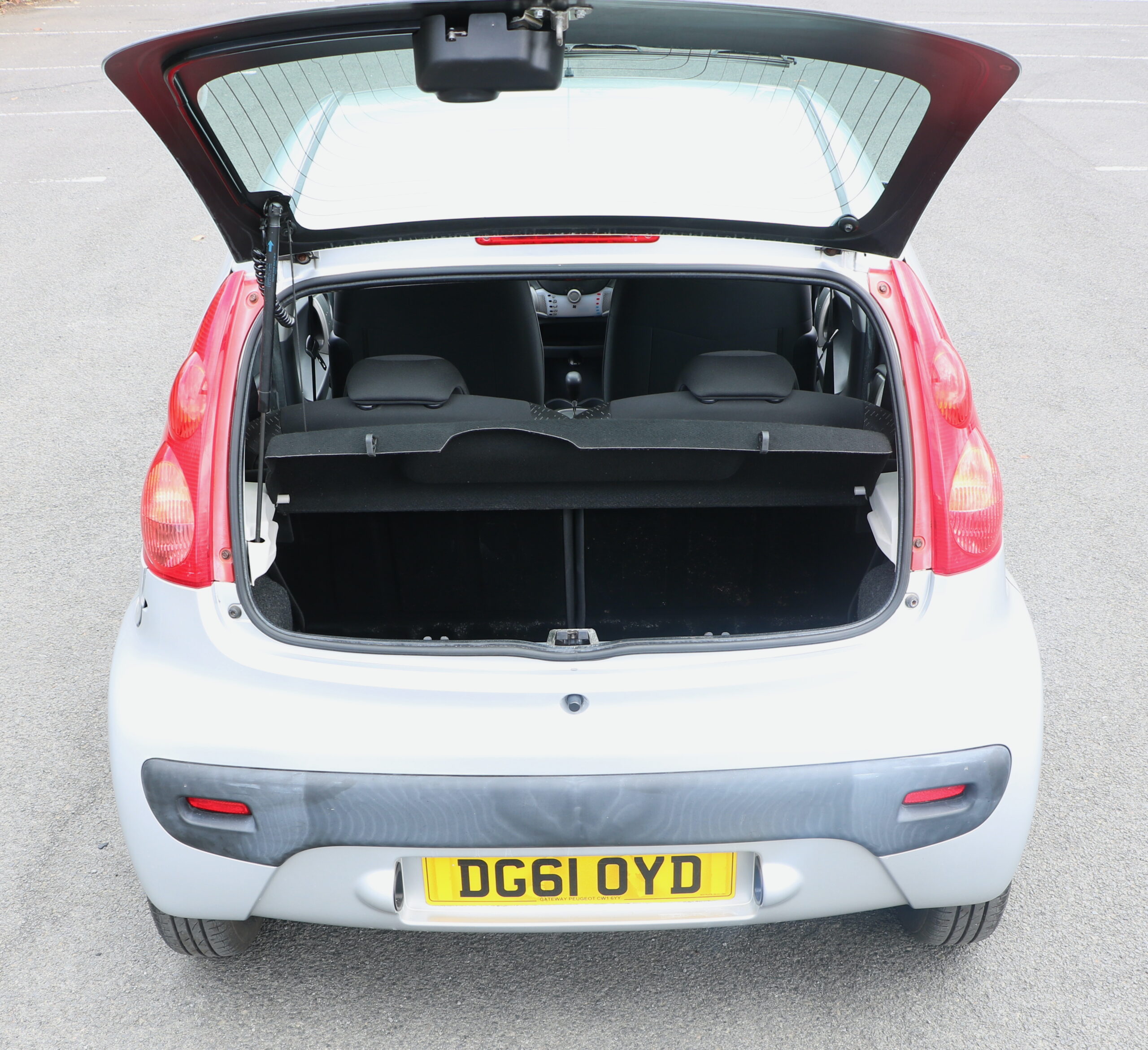 2012 Peugeot 107 Petrol Automatic 998cc, 5 Doors, 28k Mileage, £20 Rd tax, AA Warranty, Silver - Image 13