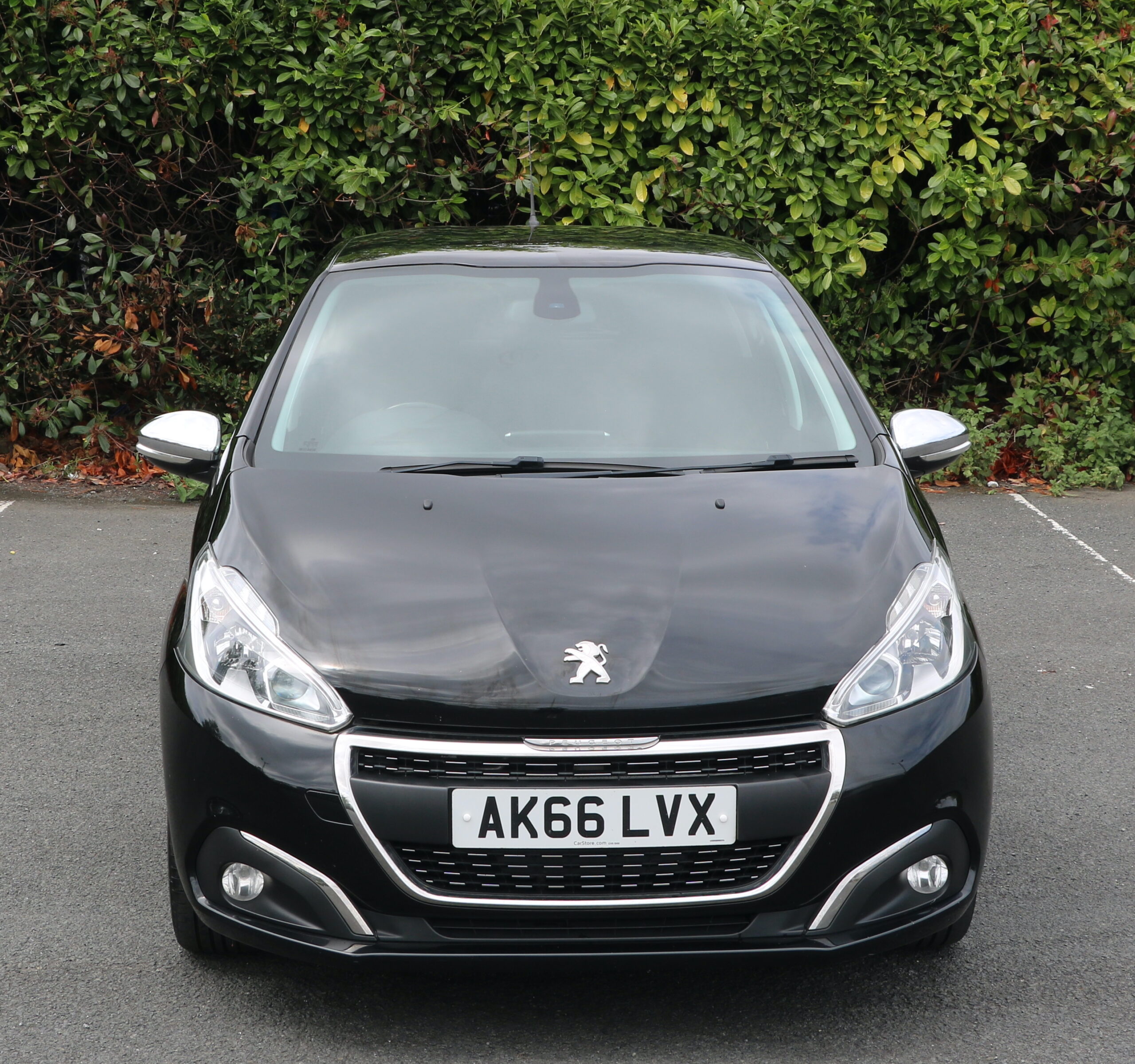 Peugeot 208 1.2cc Petrol Manual Allure spec, 5 Doors, Black, Wet Timing Belt replaced through Main Dealer, AA Warranty - Image 14