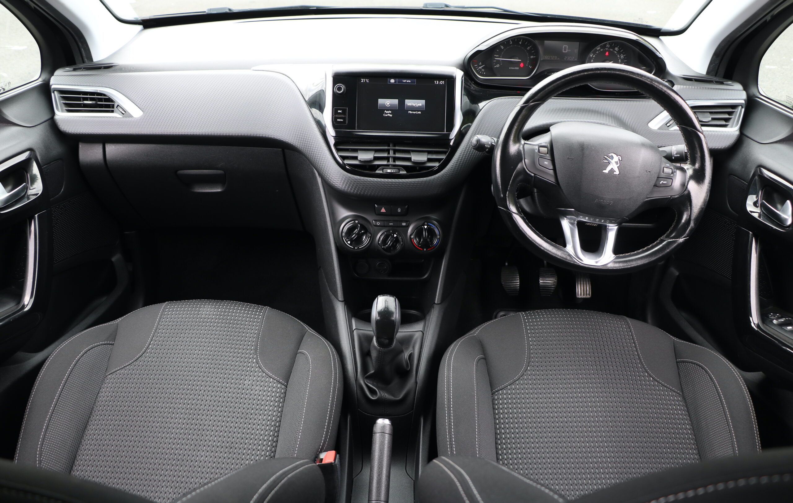 Peugeot 208 1.2cc Petrol Manual Allure spec, 5 Doors, Black, Wet Timing Belt replaced through Main Dealer, AA Warranty - Image 19