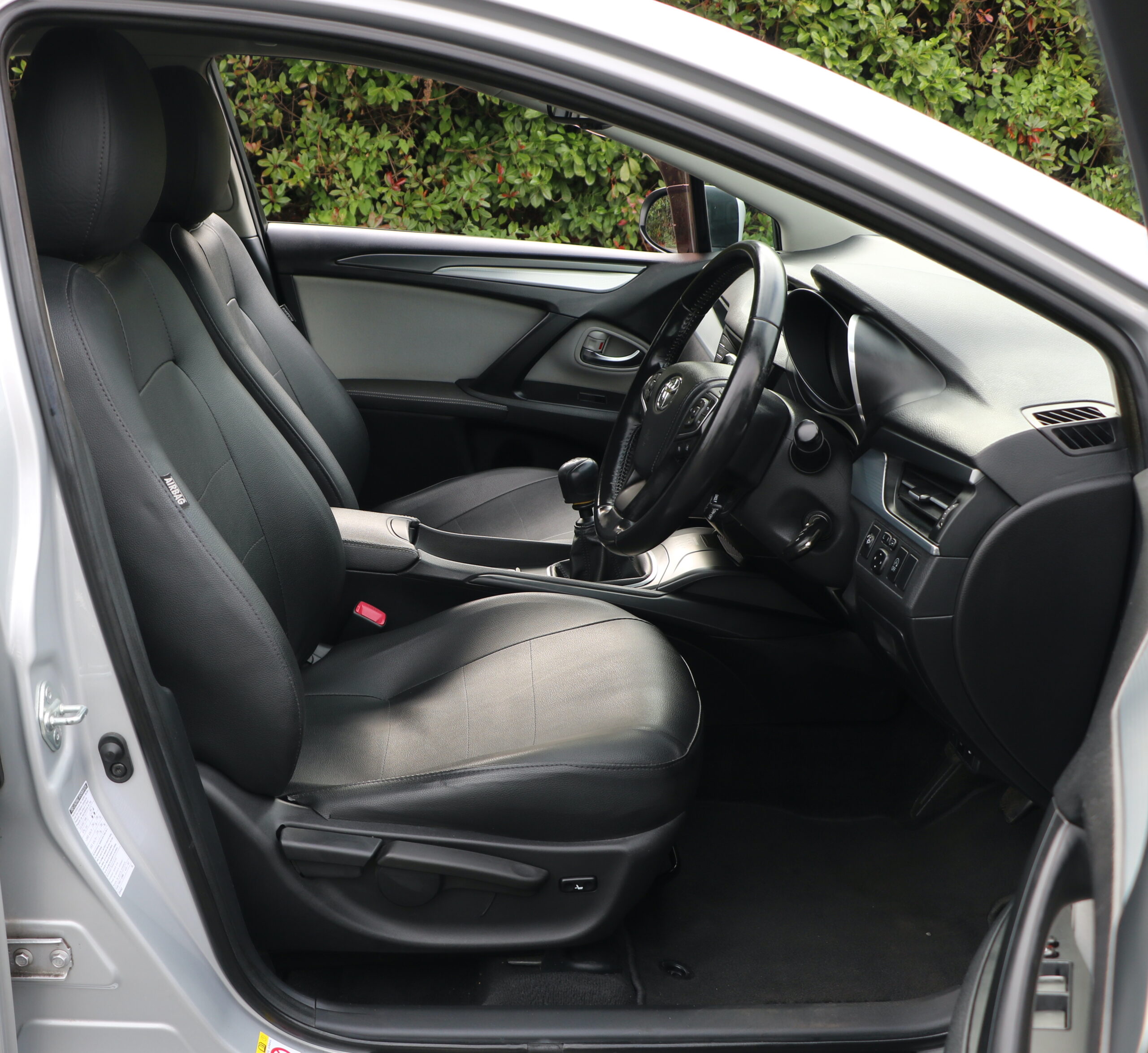 2016 Toyota Avensis 1.6 D-4D Business Edition, 4dr, 180k Mileage, Silver, AA Warranty - Image 32