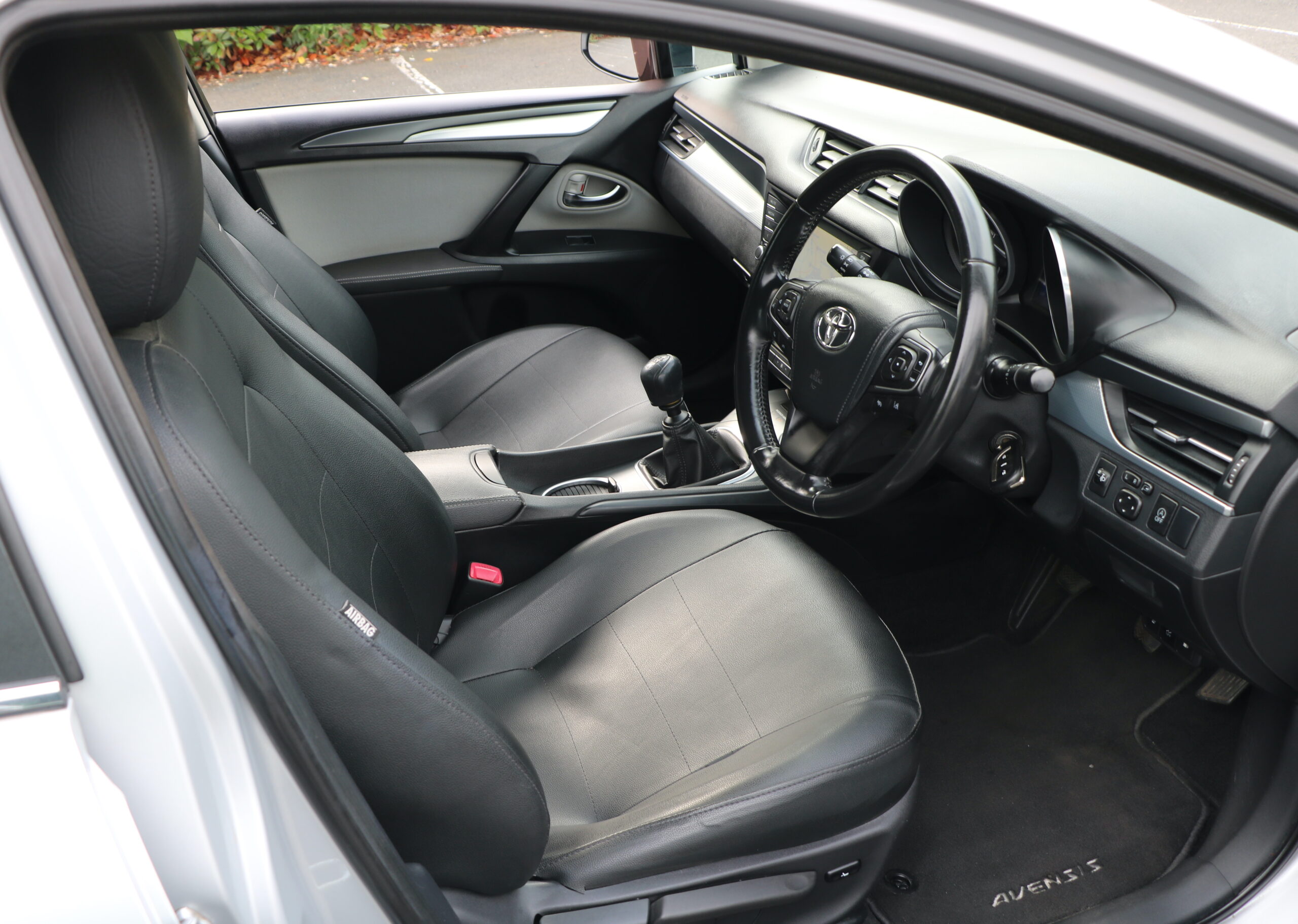 2016 Toyota Avensis 1.6 D-4D Business Edition, 4dr, 180k Mileage, Silver, AA Warranty - Image 33