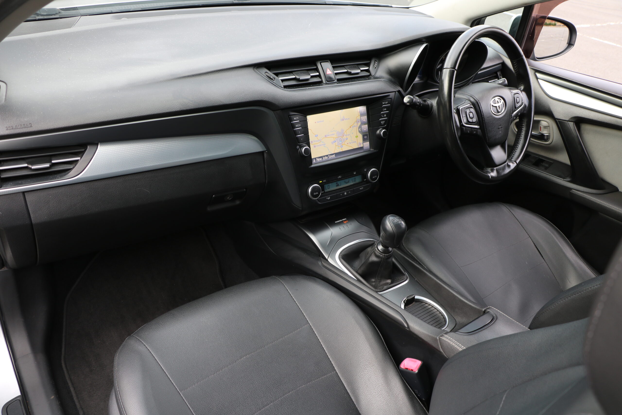 2016 Toyota Avensis 1.6 D-4D Business Edition, 4dr, 180k Mileage, Silver, AA Warranty - Image 29