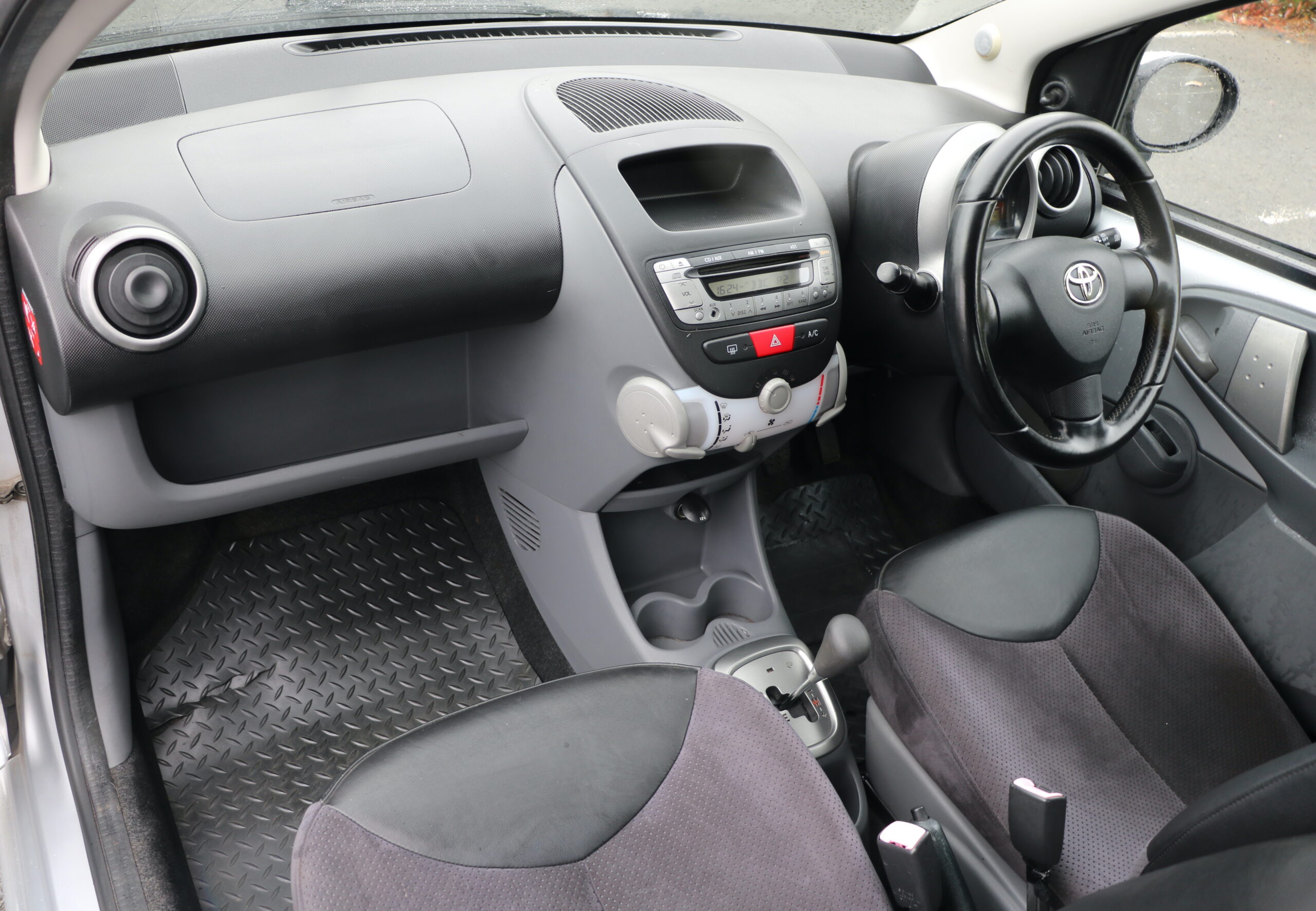 2008 Toyota AYGO 1.0 VVT-i Platinum, Automatic Gearbox, 5dr (AC), 45k Mileage, Silver - Image 23