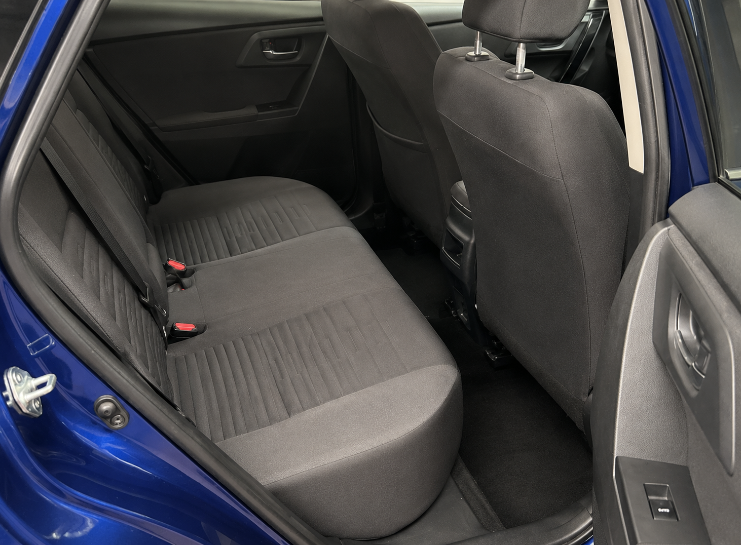 2016 Toyota Auris 1.6cc, 115K Mileage, Diesel, Manual, Blue, AA Warranty Included - Image 11