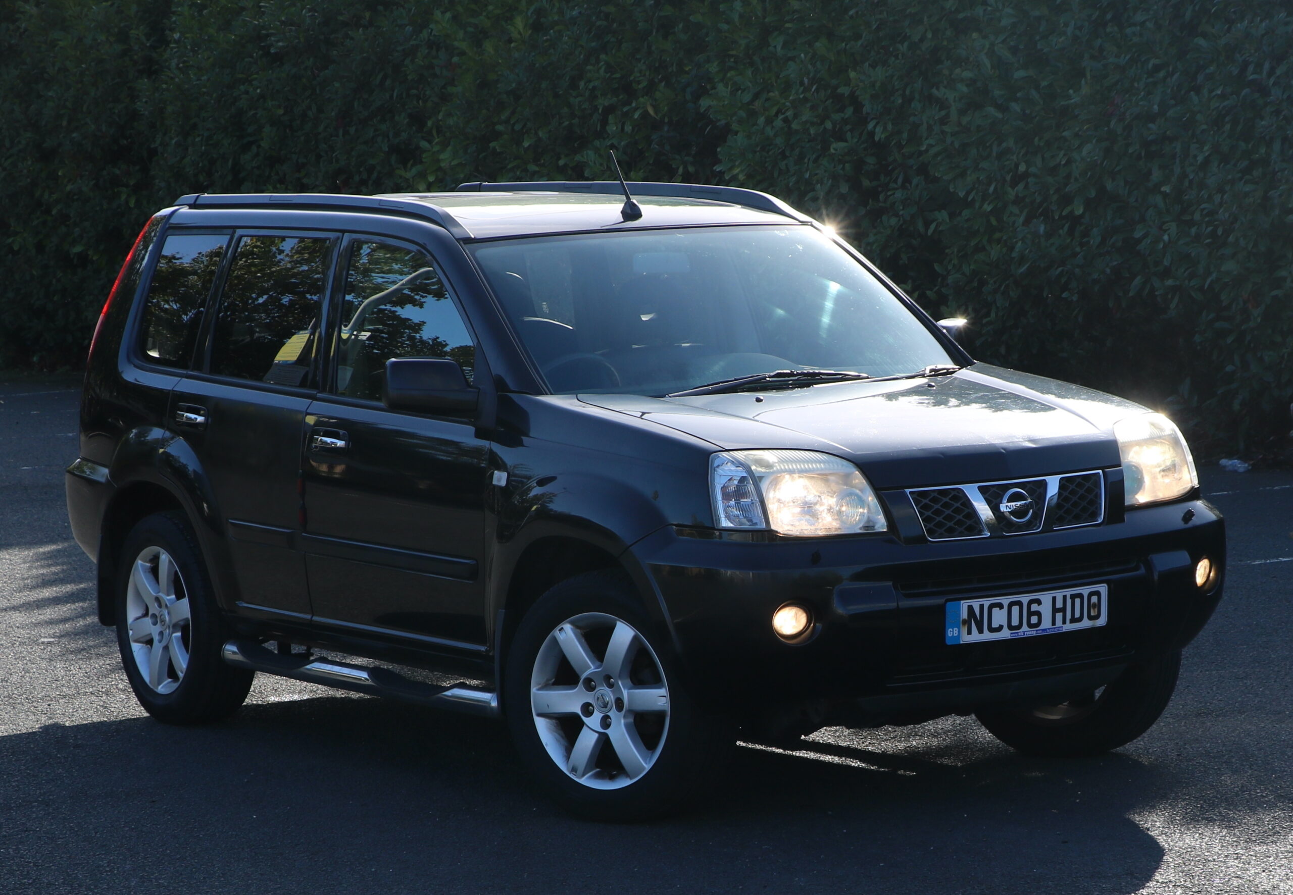 2006 Nissan X-Trail 2.5cc Automatic, 83K Mileage, Petrol, Black, AA Warranty Included - Image 2
