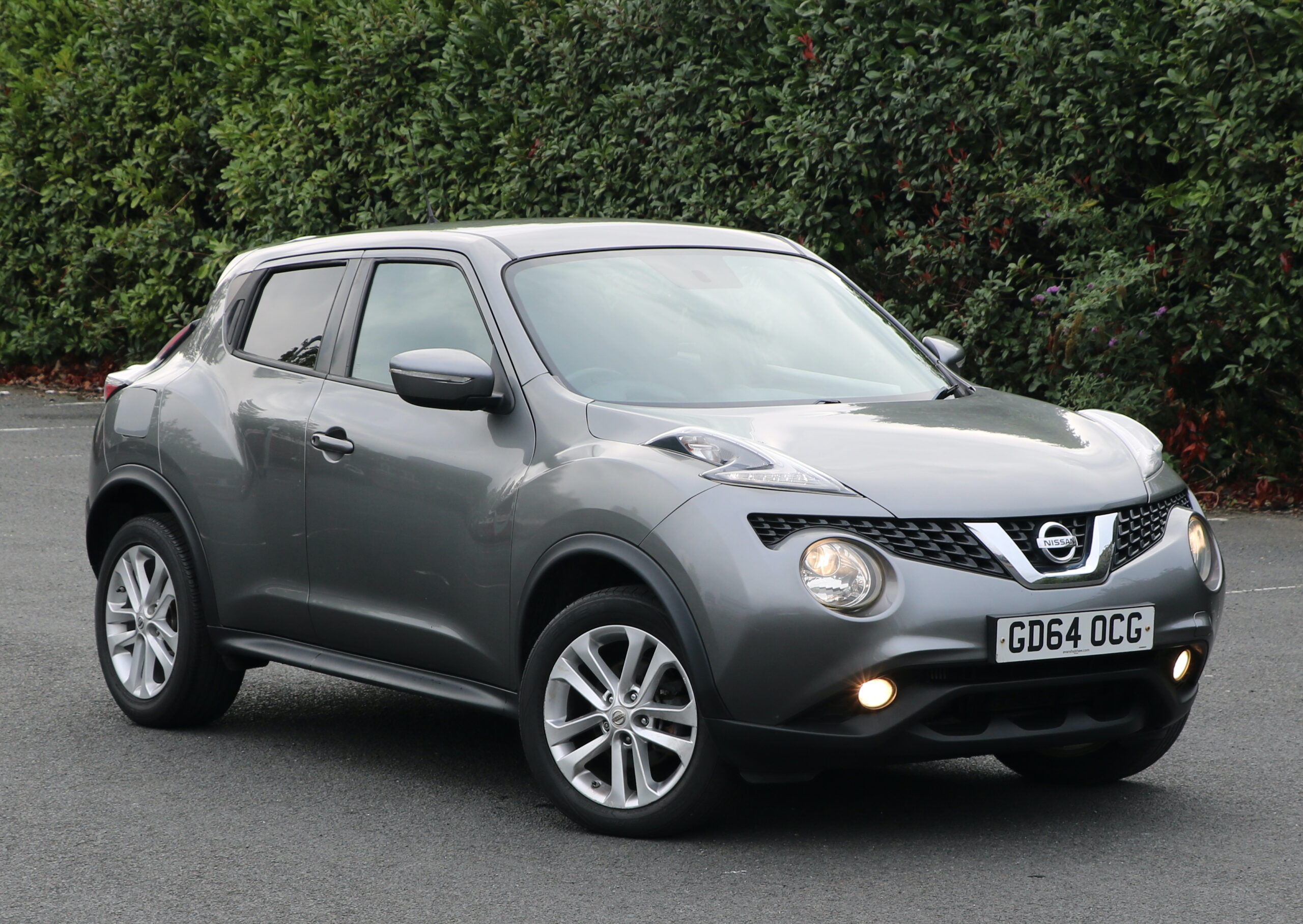 2015 64 Nissan Juke 1197cc Petrol Manual 5 Doors, 46k Mileage, Grey, Acenta Premium spec - Image 2