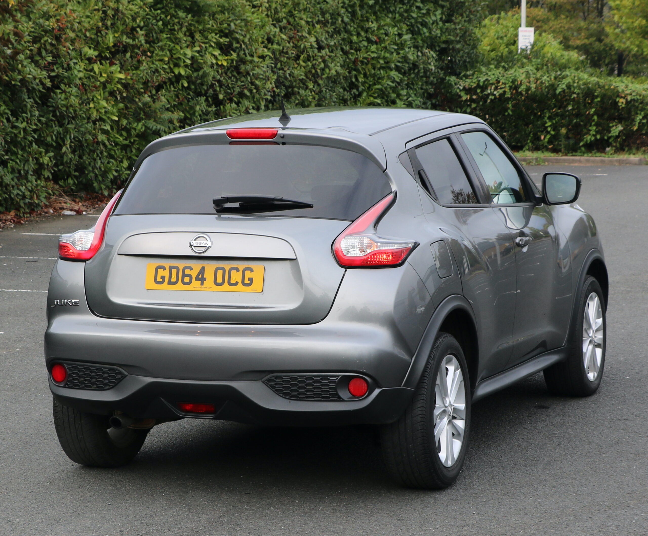 2015 64 Nissan Juke 1197cc Petrol Manual 5 Doors, 46k Mileage, Grey, Acenta Premium spec - Image 8