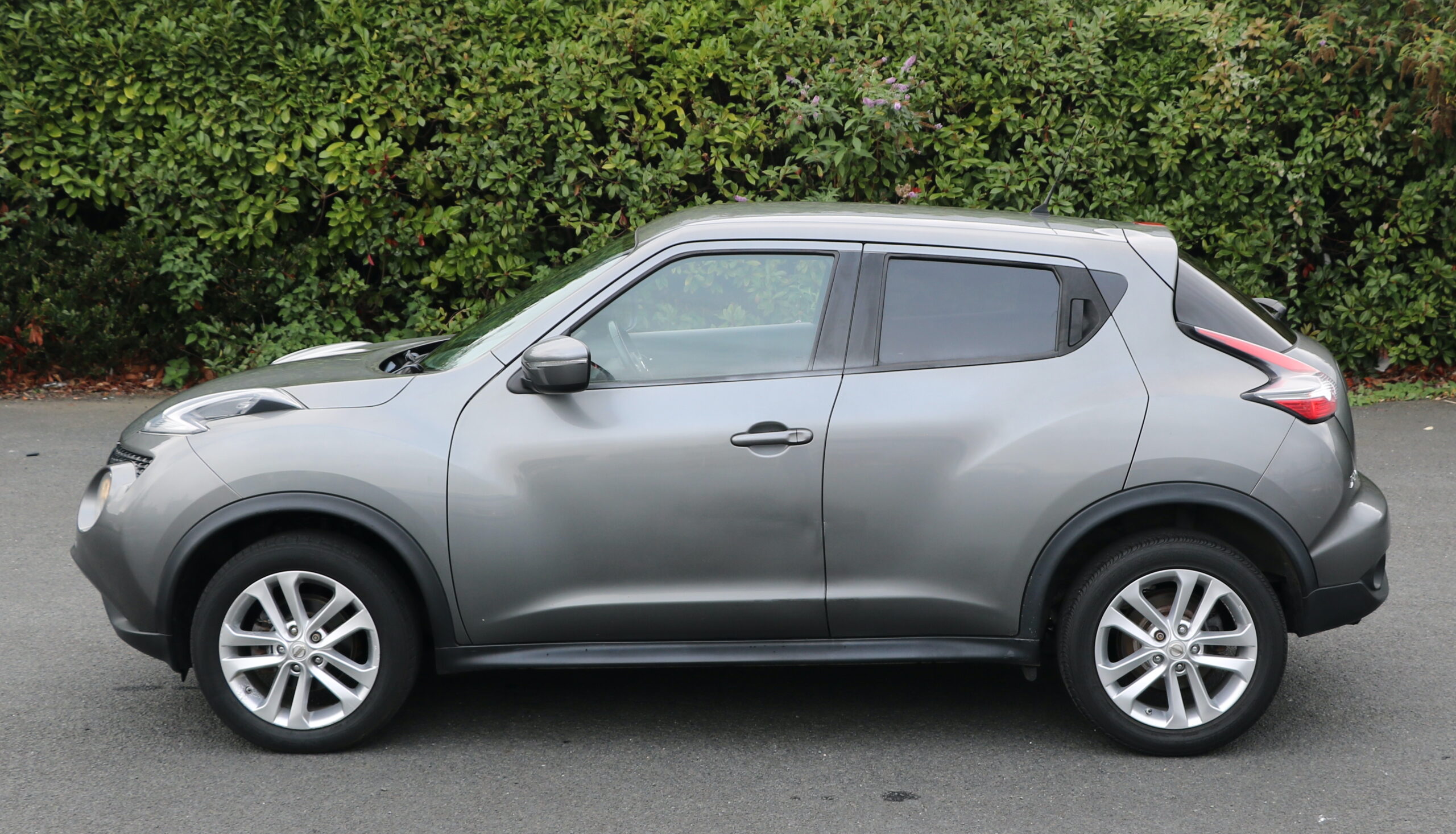2015 64 Nissan Juke 1197cc Petrol Manual 5 Doors, 46k Mileage, Grey, Acenta Premium spec - Image 13