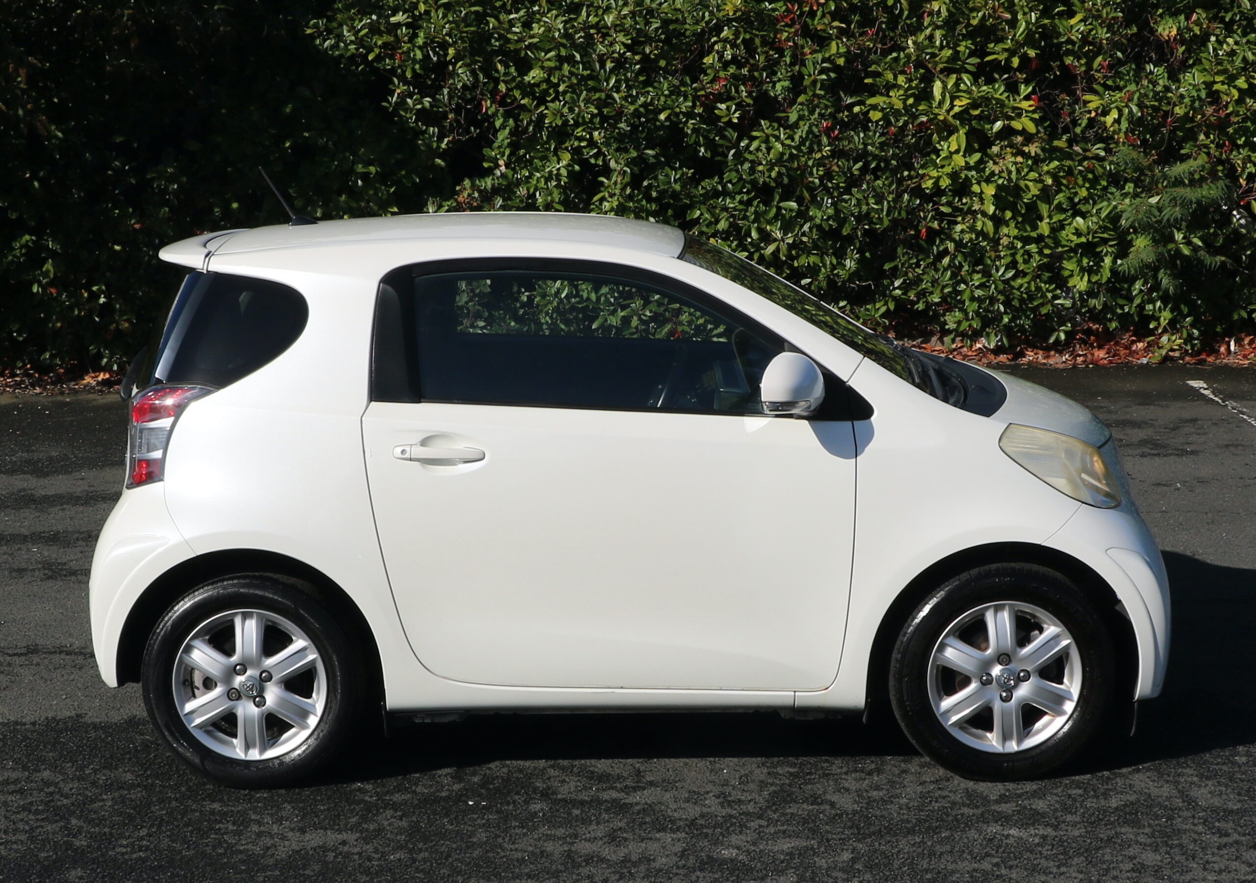 2009 Toyota IQ 998cc Petrol Automatic 3 Doors White, 59k Low Mileage, AA Warranty Included - Image 13