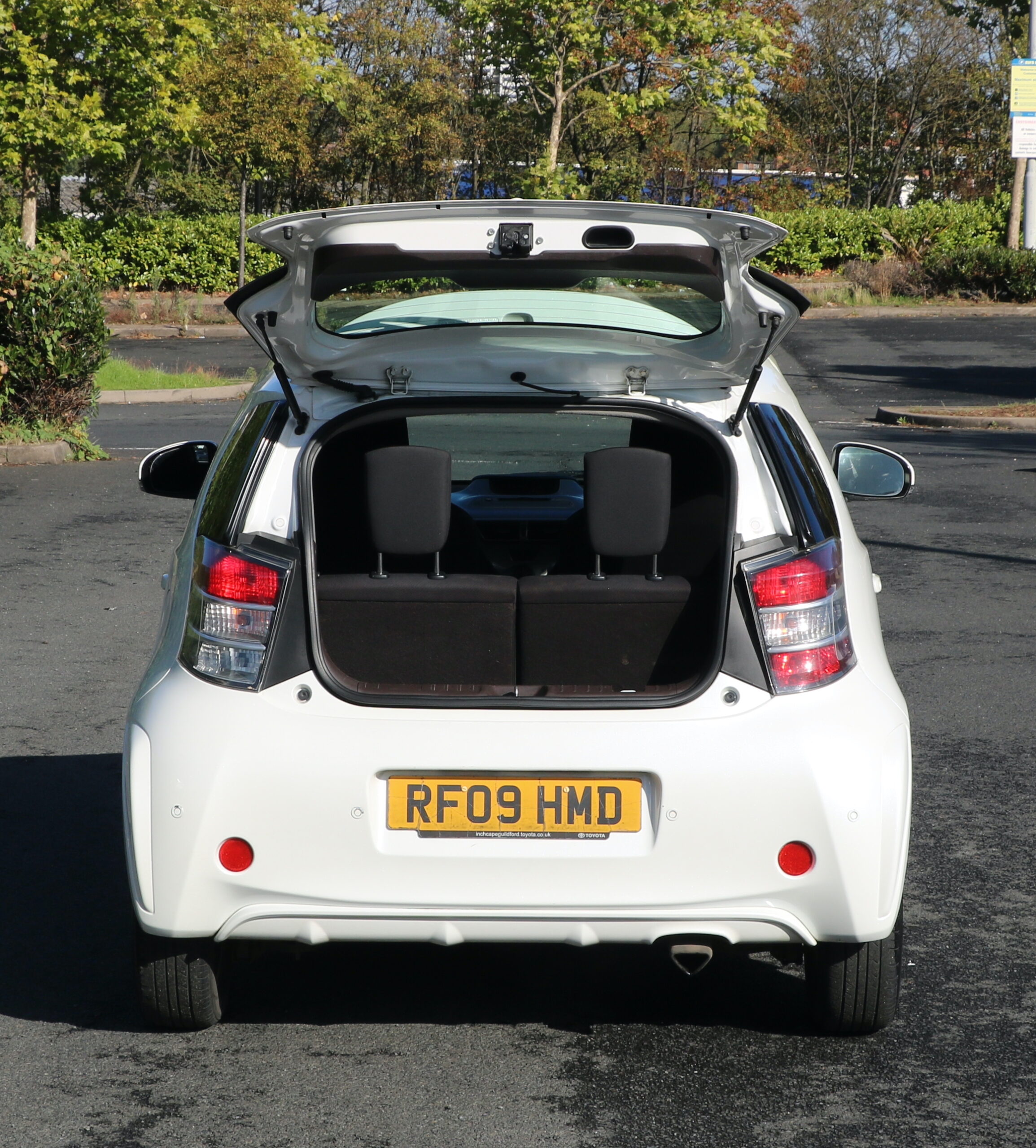 2009 Toyota IQ 998cc Petrol Automatic 3 Doors White, 59k Low Mileage, AA Warranty Included - Image 16