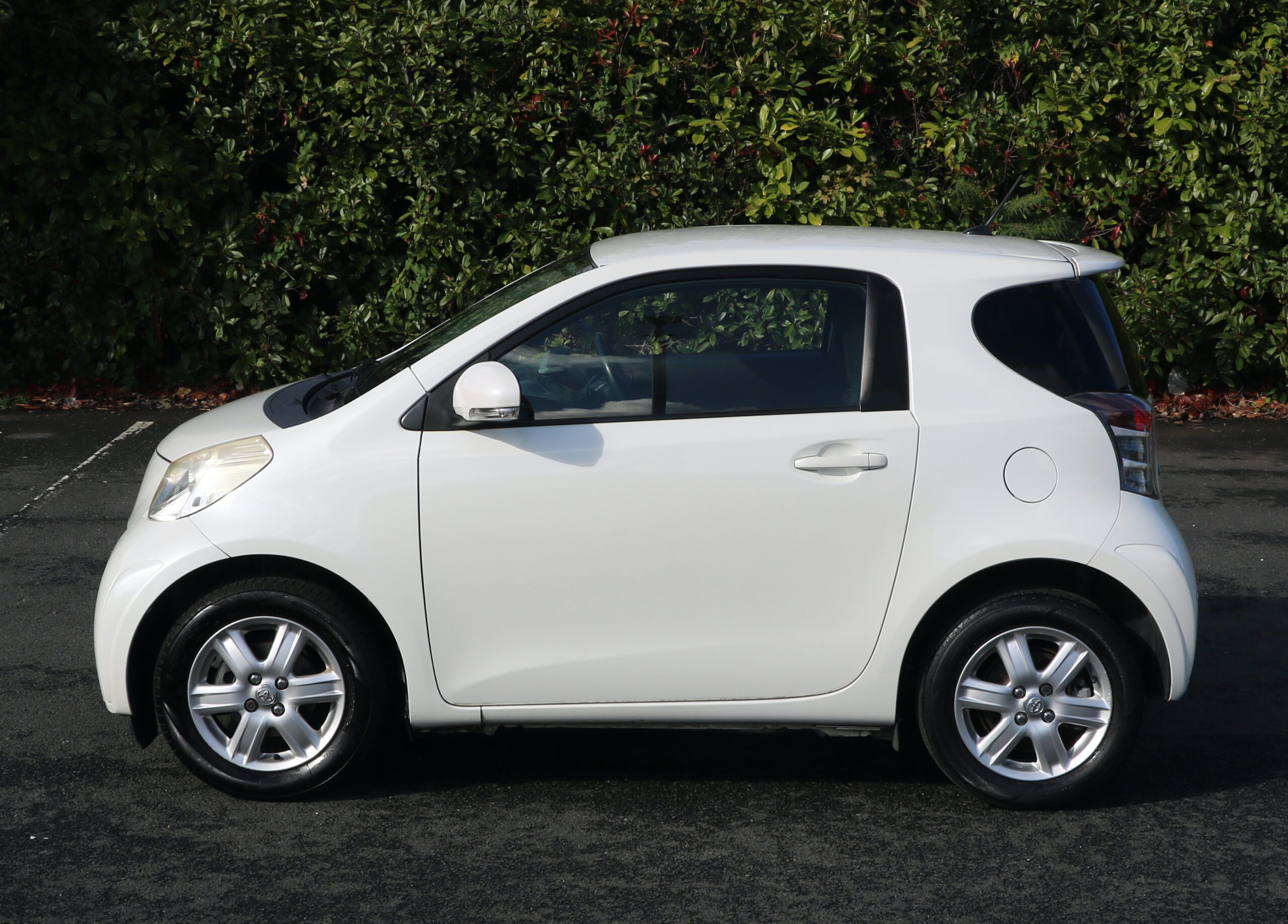 2009 Toyota IQ 998cc Petrol Automatic 3 Doors White, 59k Low Mileage, AA Warranty Included - Image 14