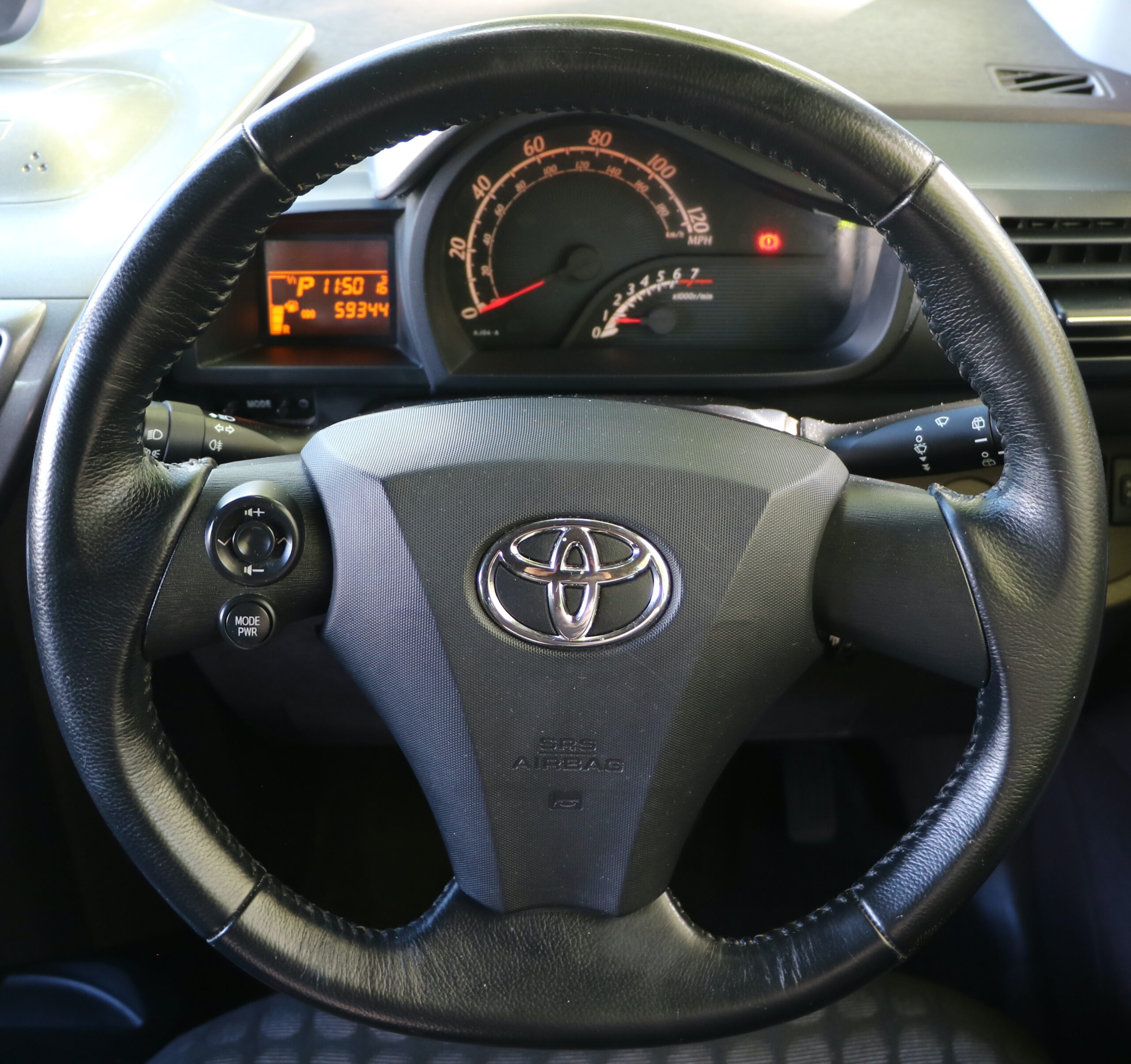 2009 Toyota IQ 998cc Petrol Automatic 3 Doors White, 59k Low Mileage, AA Warranty Included - Image 26