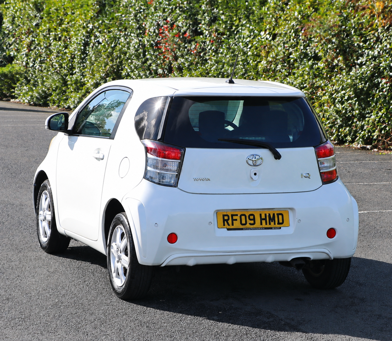 2009 Toyota IQ 998cc Petrol Automatic 3 Doors White, 59k Low Mileage, AA Warranty Included - Image 5
